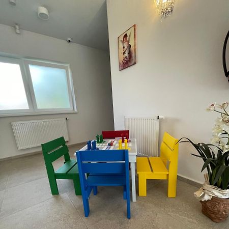 Zafir Hotell Dunajská Streda Exteriör bild