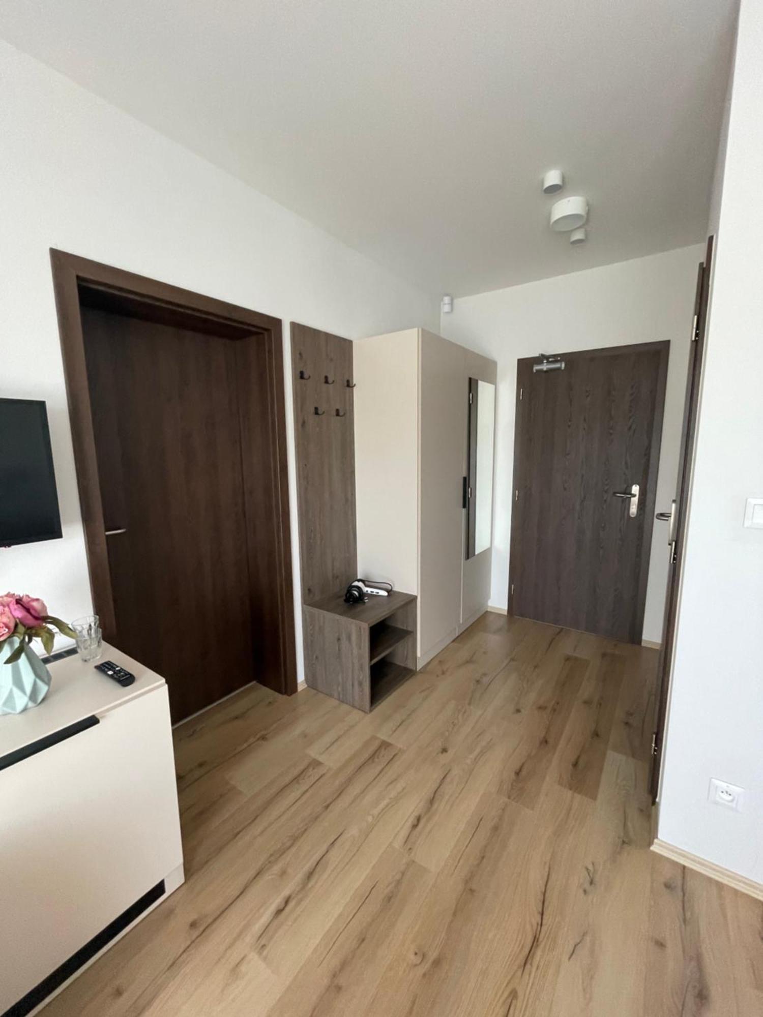 Zafir Hotell Dunajská Streda Exteriör bild