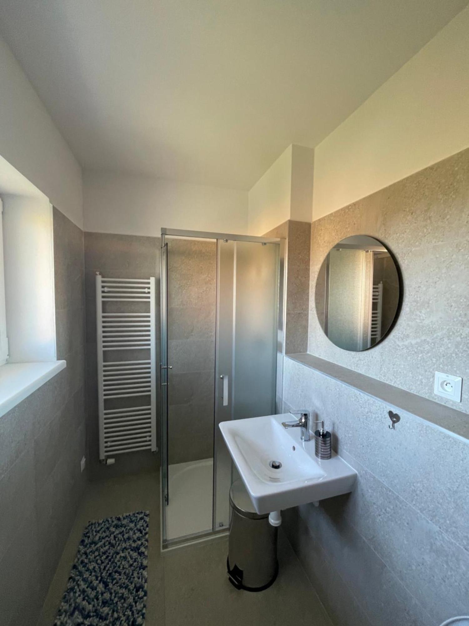 Zafir Hotell Dunajská Streda Exteriör bild
