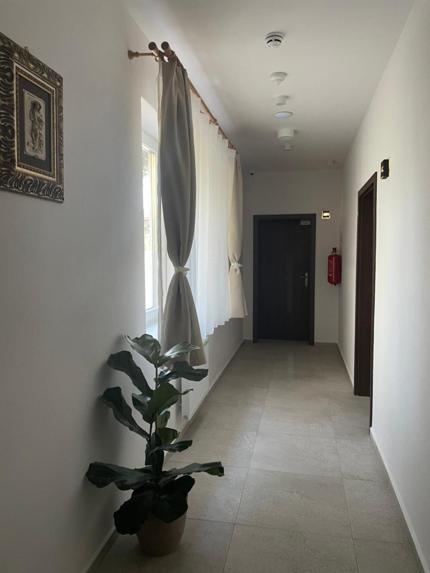 Zafir Hotell Dunajská Streda Exteriör bild