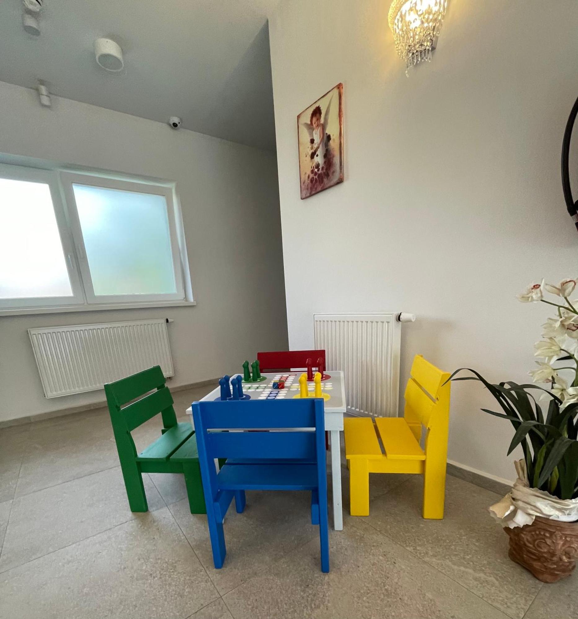Zafir Hotell Dunajská Streda Exteriör bild